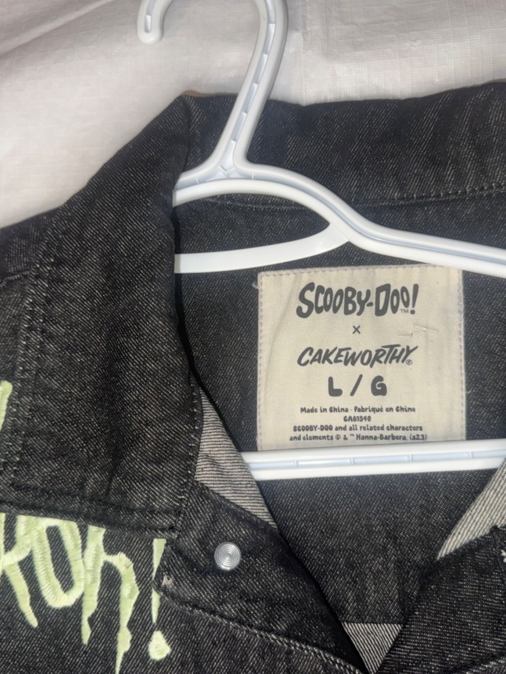 Cakeworthy Scooby-Doo Glow Denim Jacket featuring black corduroy material - Picture 6 of 16